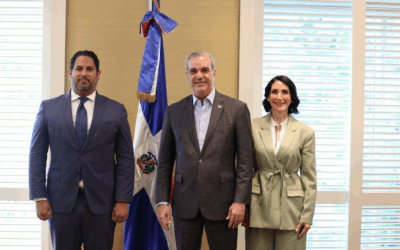 Presidente Luis Abinader se Reúne con la Comunidad Dominicana en Suiza durante la Conferencia Internacional de la OIT